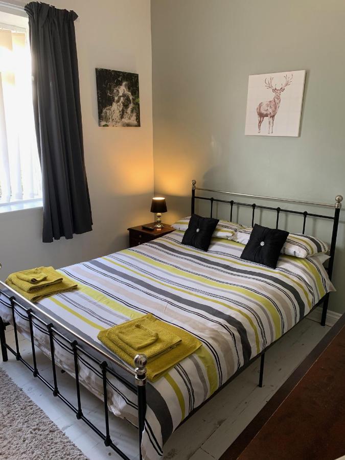 Winterbourne Bedrock Lodge מראה חיצוני תמונה