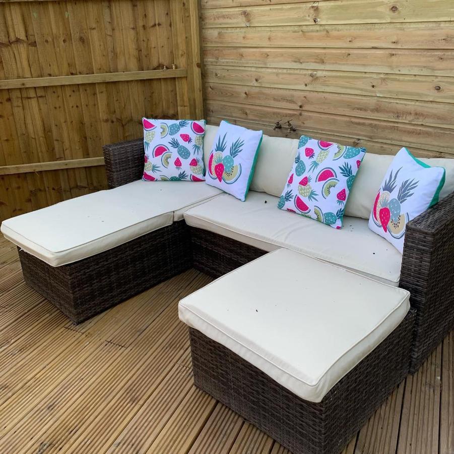 Winterbourne Bedrock Lodge מראה חיצוני תמונה