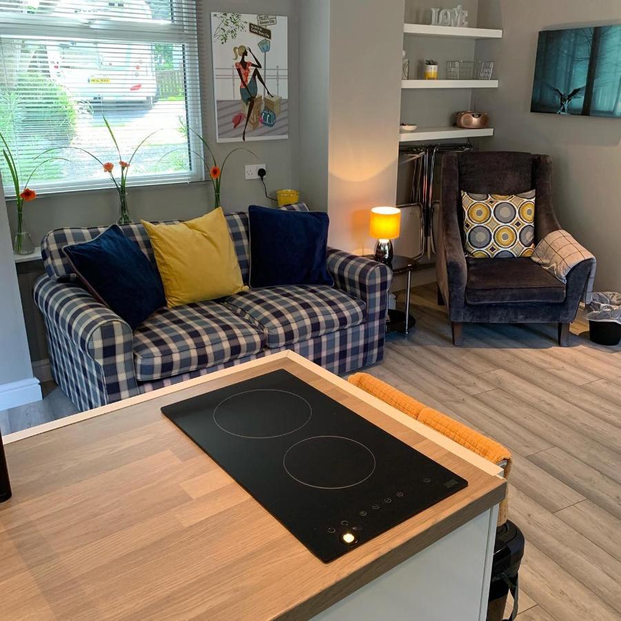 Winterbourne Bedrock Lodge מראה חיצוני תמונה