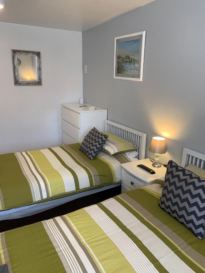 Winterbourne Bedrock Lodge מראה חיצוני תמונה