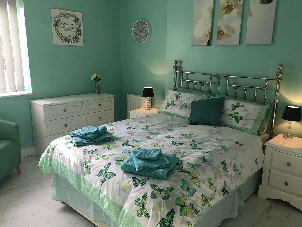 Winterbourne Bedrock Lodge מראה חיצוני תמונה