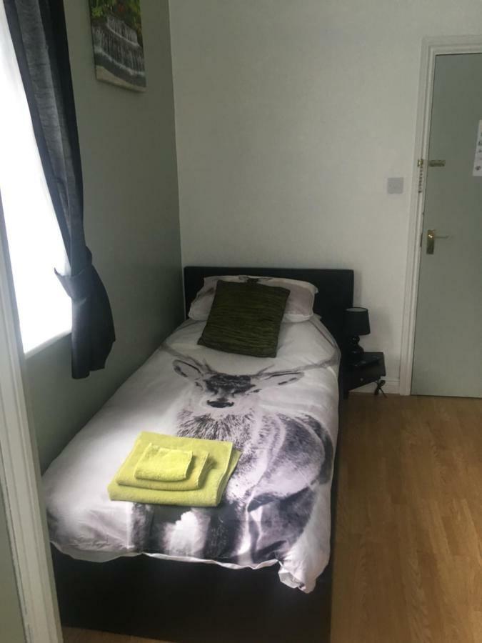 Winterbourne Bedrock Lodge מראה חיצוני תמונה