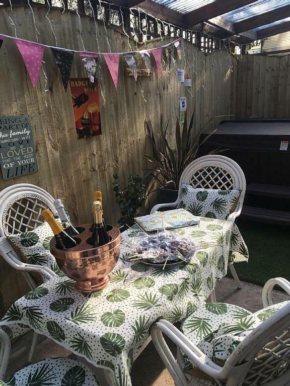 Winterbourne Bedrock Lodge מראה חיצוני תמונה