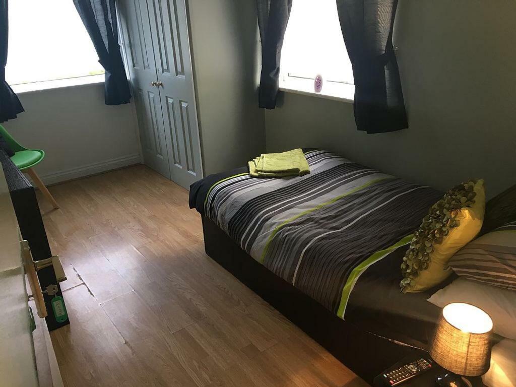 Winterbourne Bedrock Lodge מראה חיצוני תמונה